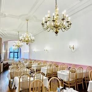 3* Hotel Grand De La Basilique